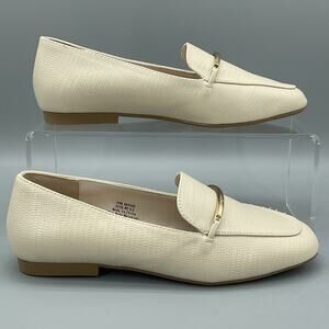 NEW Journee Women’s Wrenn Flat Loafers Silver Size 6.5M